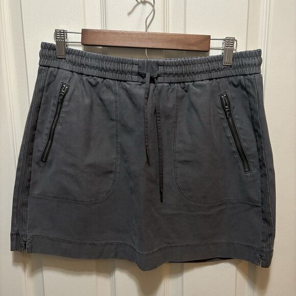 Athleta Dresses & Skirts - Athleta Womens Farallon  Gray Mini Skirt Zipper Pockets Size 8